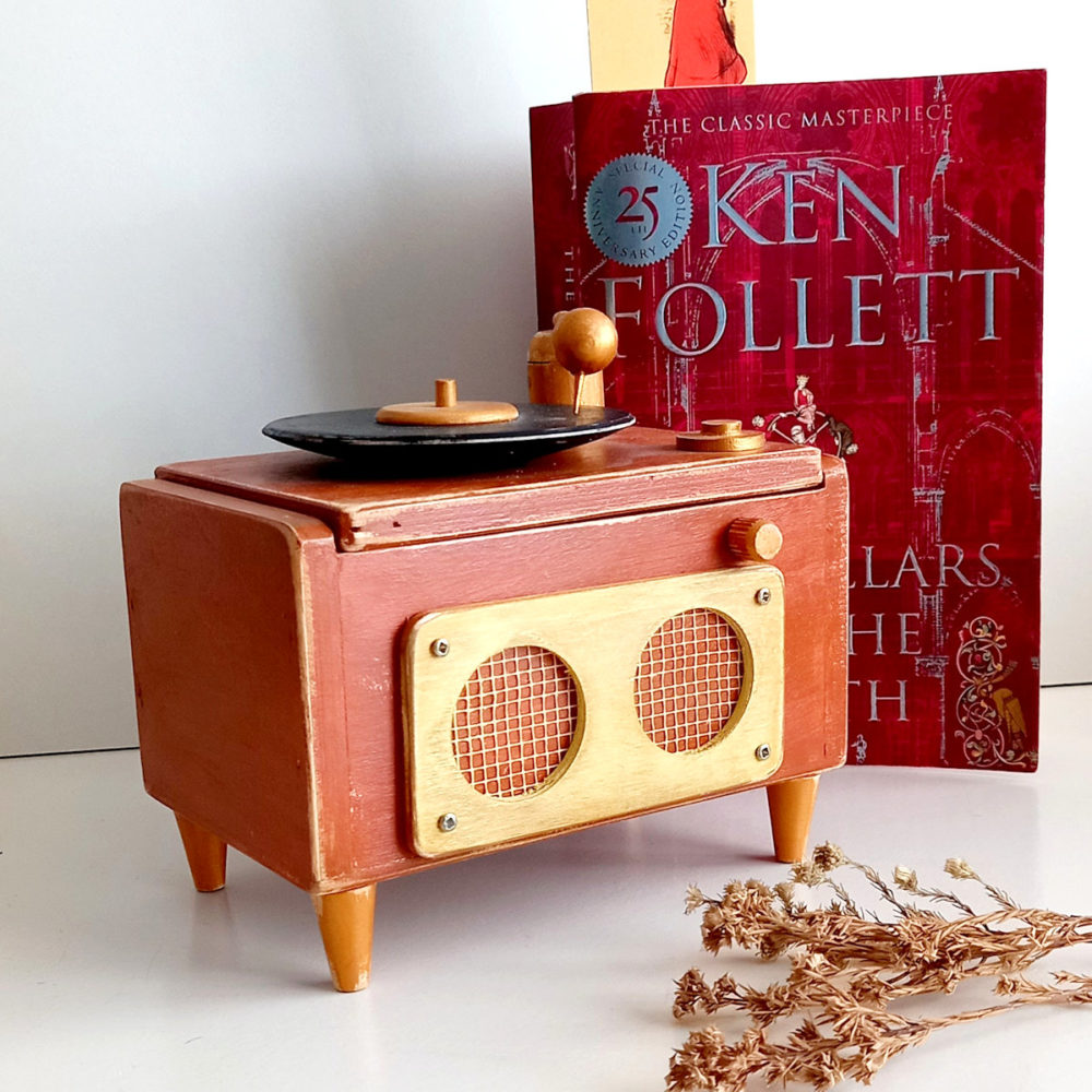 radio storage box